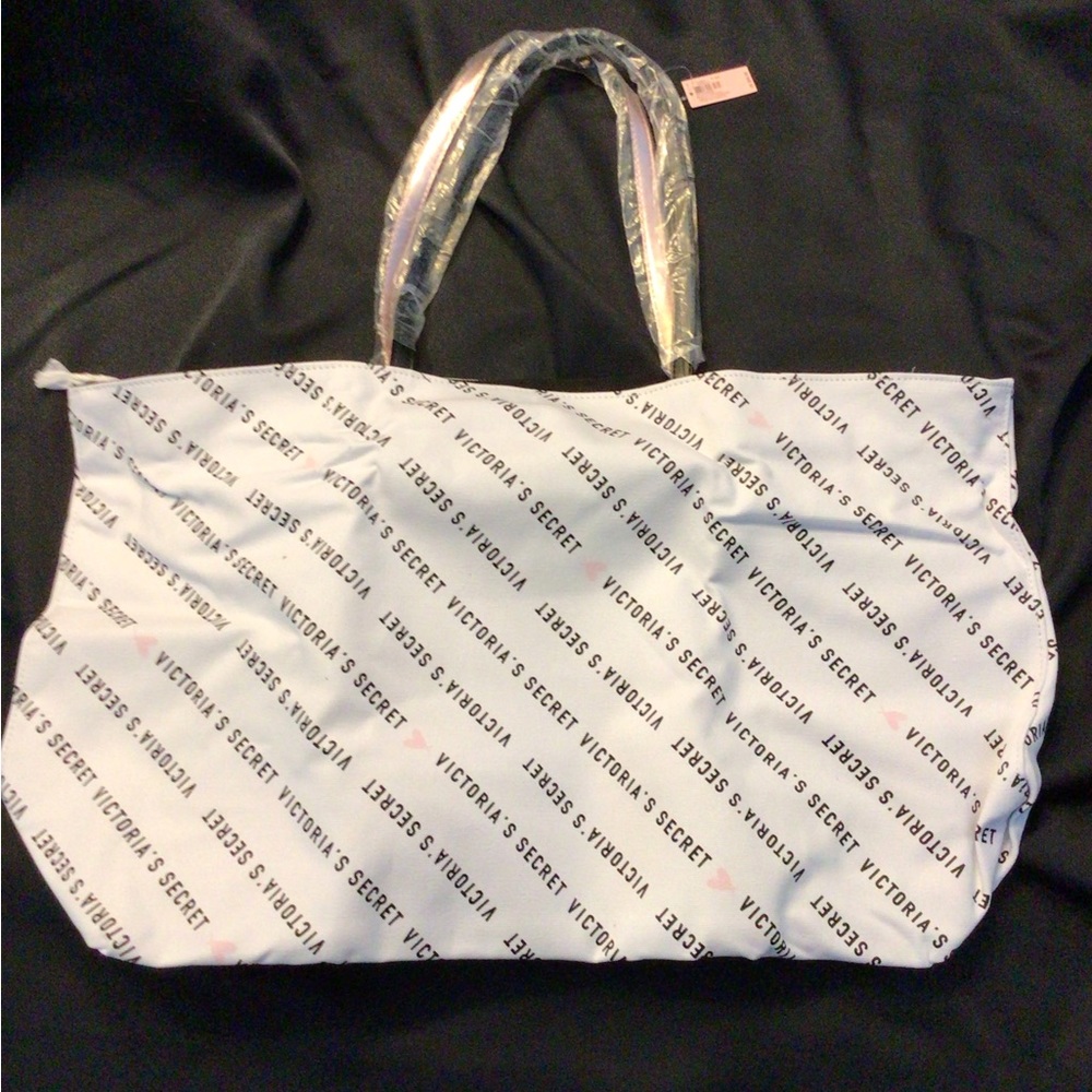 NWT Victoria’s Secret tote.